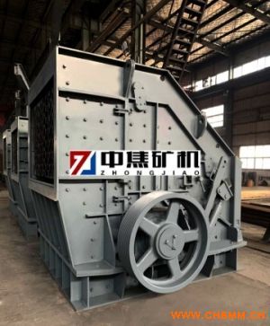 厂家直销pf反击式破碎机,各种型号石料厂 中细碎设备直销重型反击式破碎机